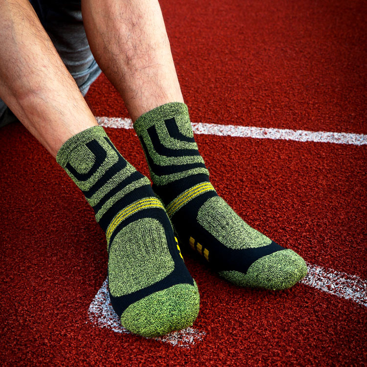 5 Pairs Socks Men Anti Blister - Fishing Socks review and price